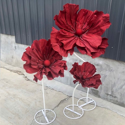 Elegante Corredor de Flores de Casamento de Peônia de Espuma Gigante com Ferro Eletroplacado e Estilo de Ajuste Moderno