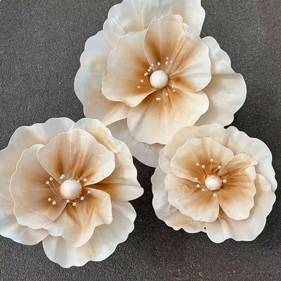 Elegante Corredor de Flores de Casamento de Peônia de Espuma Gigante com Ferro Eletroplacado e Estilo de Ajuste Moderno