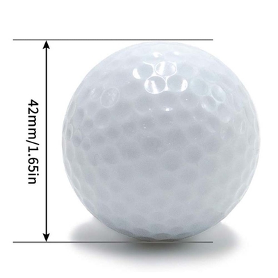 Copas de golfe coloridas para prática esportiva