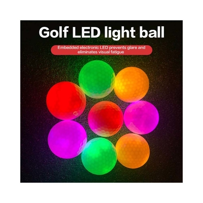 Copas de golfe coloridas para prática esportiva