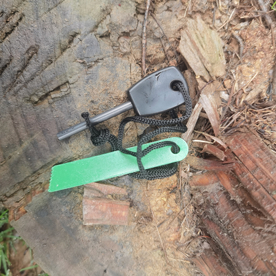 Mini emergência portátil de sobrevivência Premium Magnésio Fire Starter com raspador